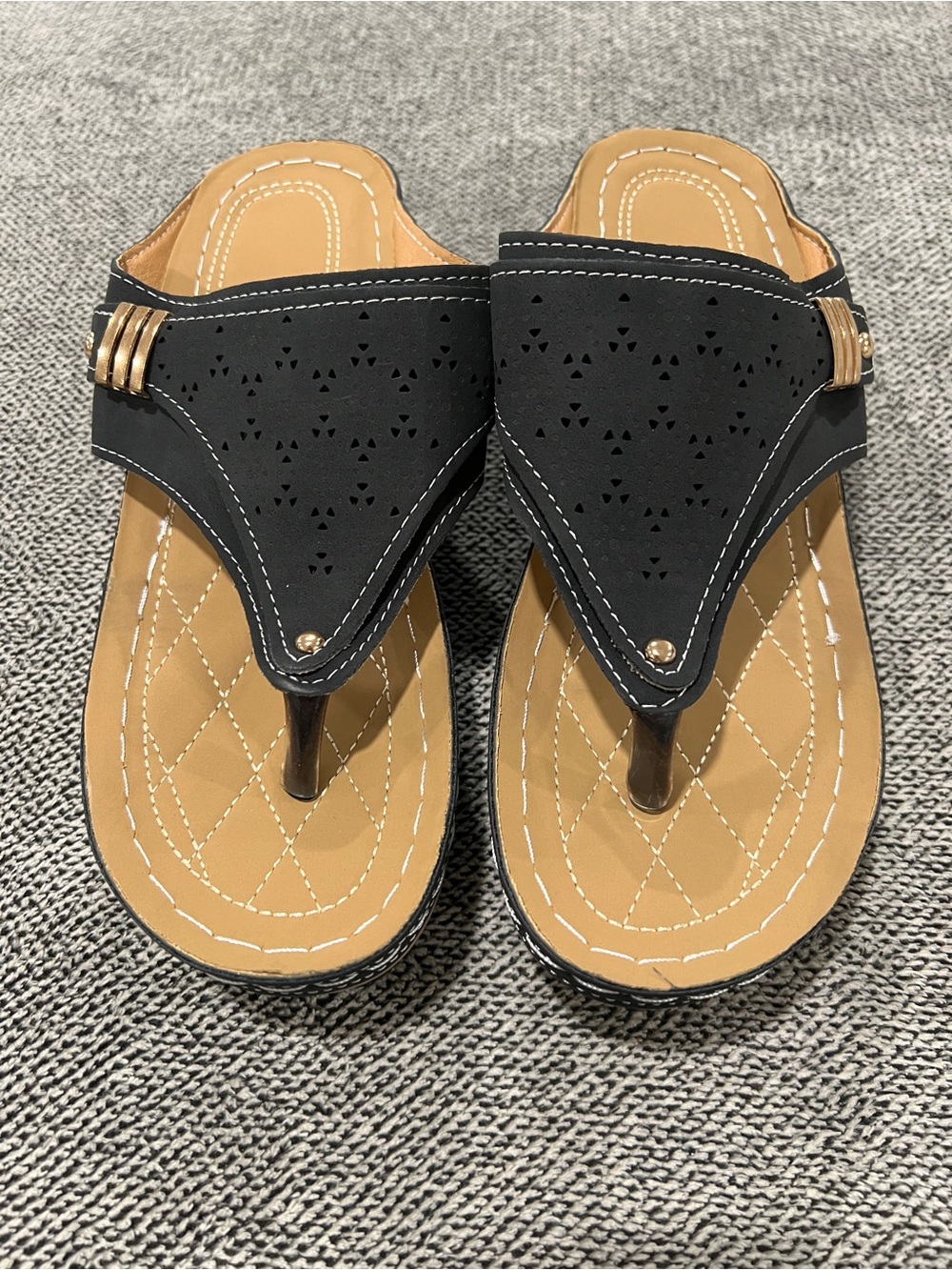 Women's Black and Tan Thong Sandals